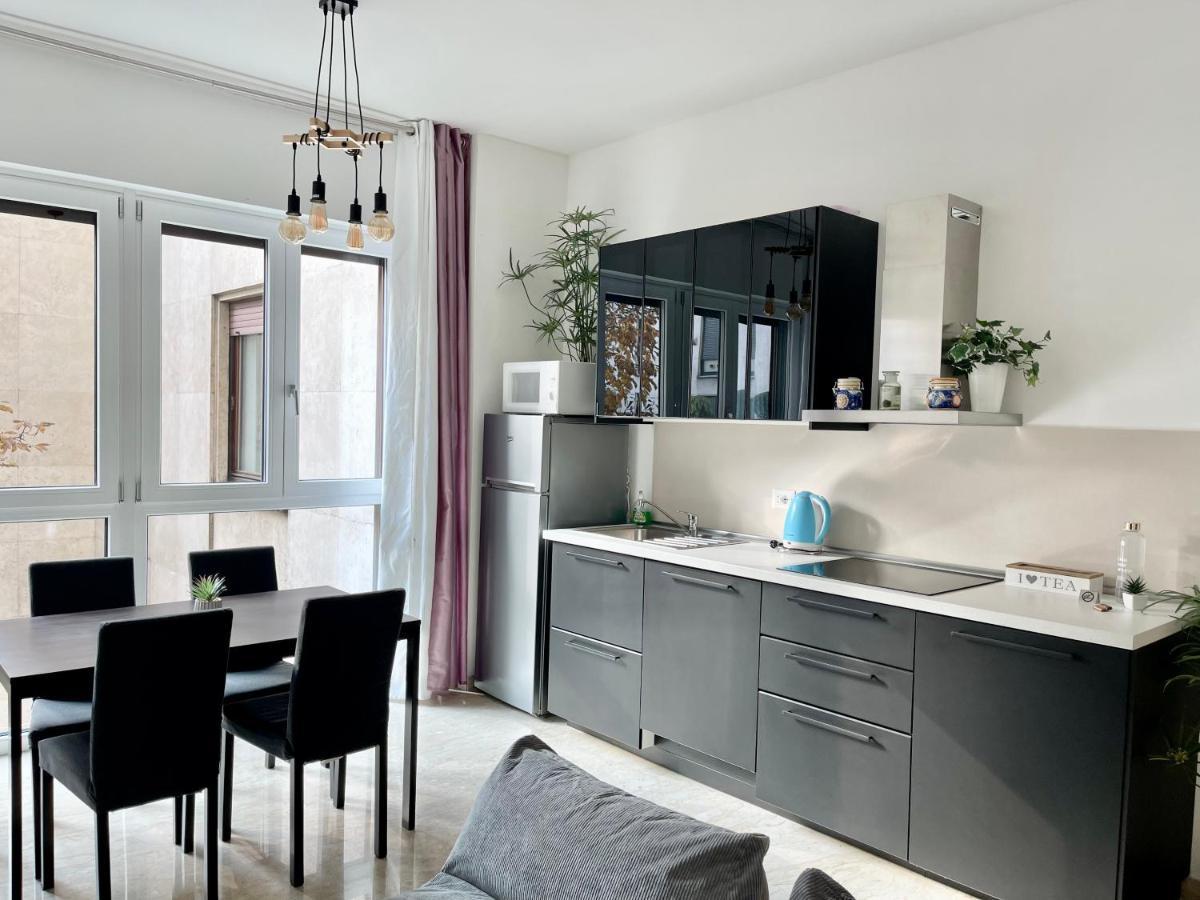 The White House, Modern Apartment In Center Μιλάνο Εξωτερικό φωτογραφία